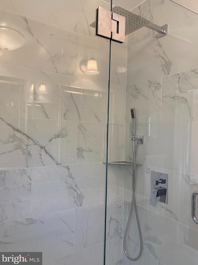 1005 Rolandvue Rd, Baltimore MD  21204-6816 exterior