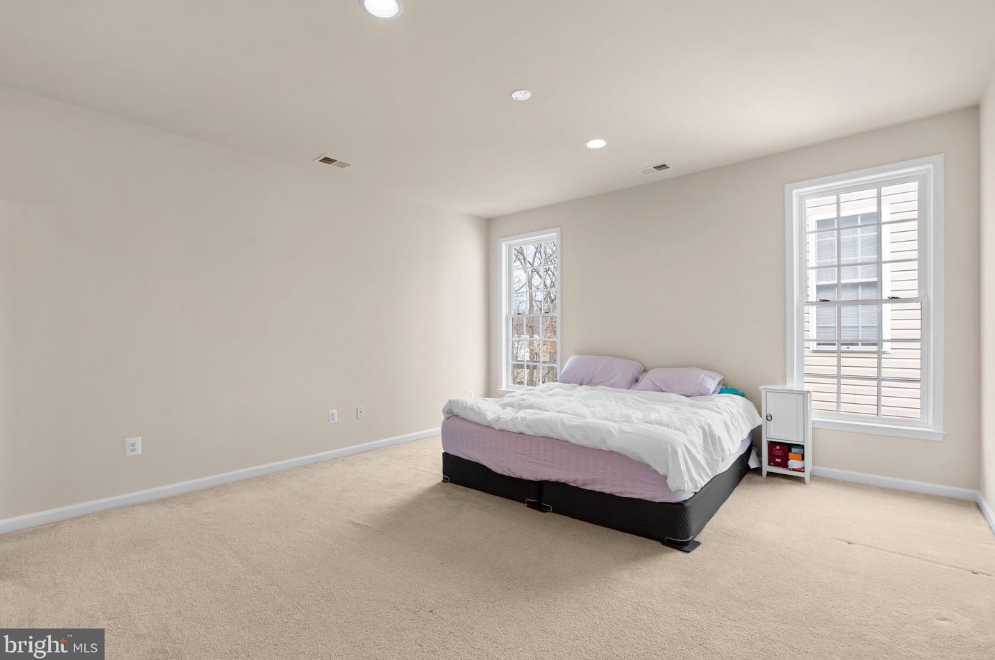 216 Vale Crest Ct, Baltimore MD  21221-4700 exterior