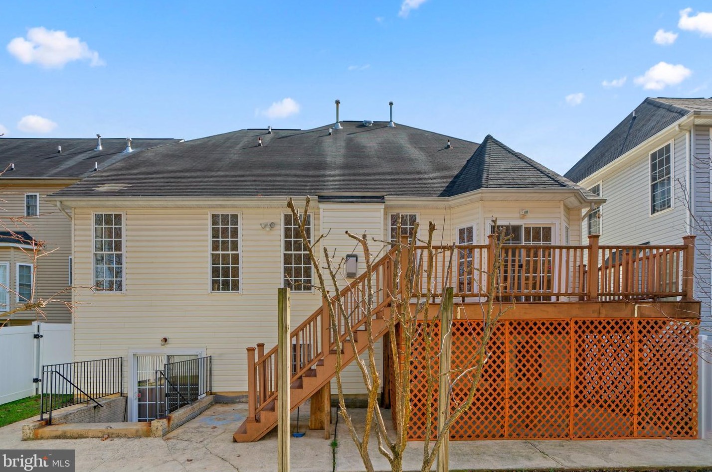 216 Vale Crest Ct, Baltimore MD  21221-4700 exterior