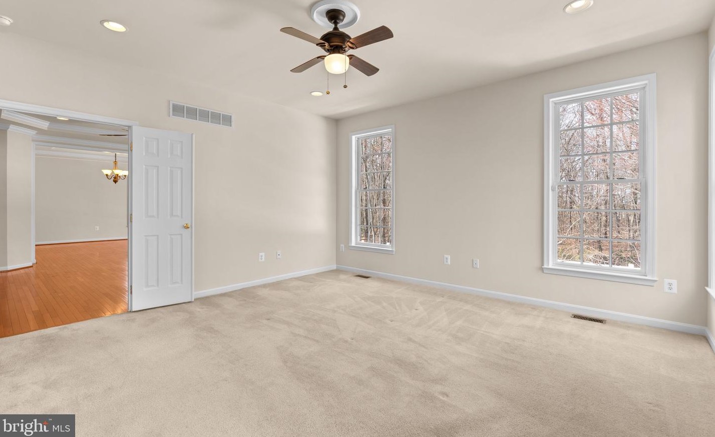 216 Vale Crest Ct, Baltimore MD  21221-4700 exterior