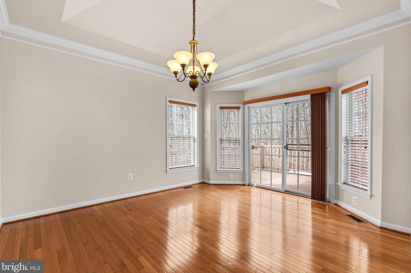 216 Vale Crest Ct, Baltimore MD  21221-4700 exterior