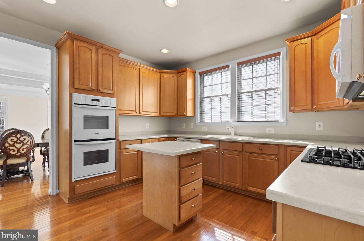 216 Vale Crest Ct, Baltimore MD  21221-4700 exterior