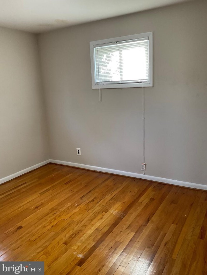 9102 Crosshill Rd, Baltimore MD  21234-3327 exterior