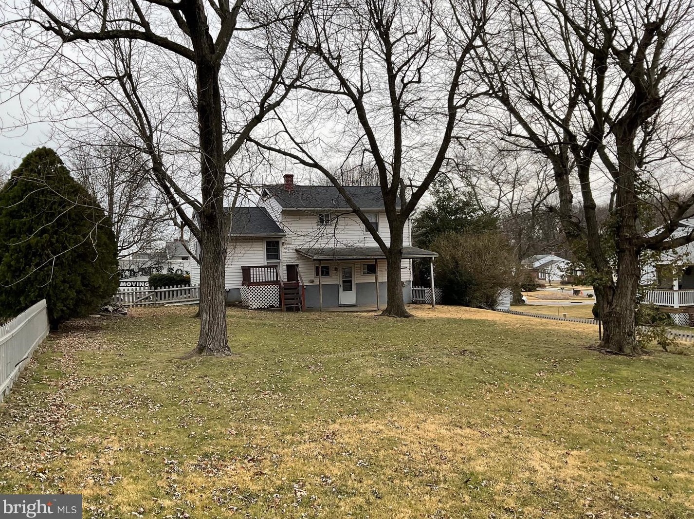 9102 Crosshill Rd, Baltimore MD  21234-3327 exterior