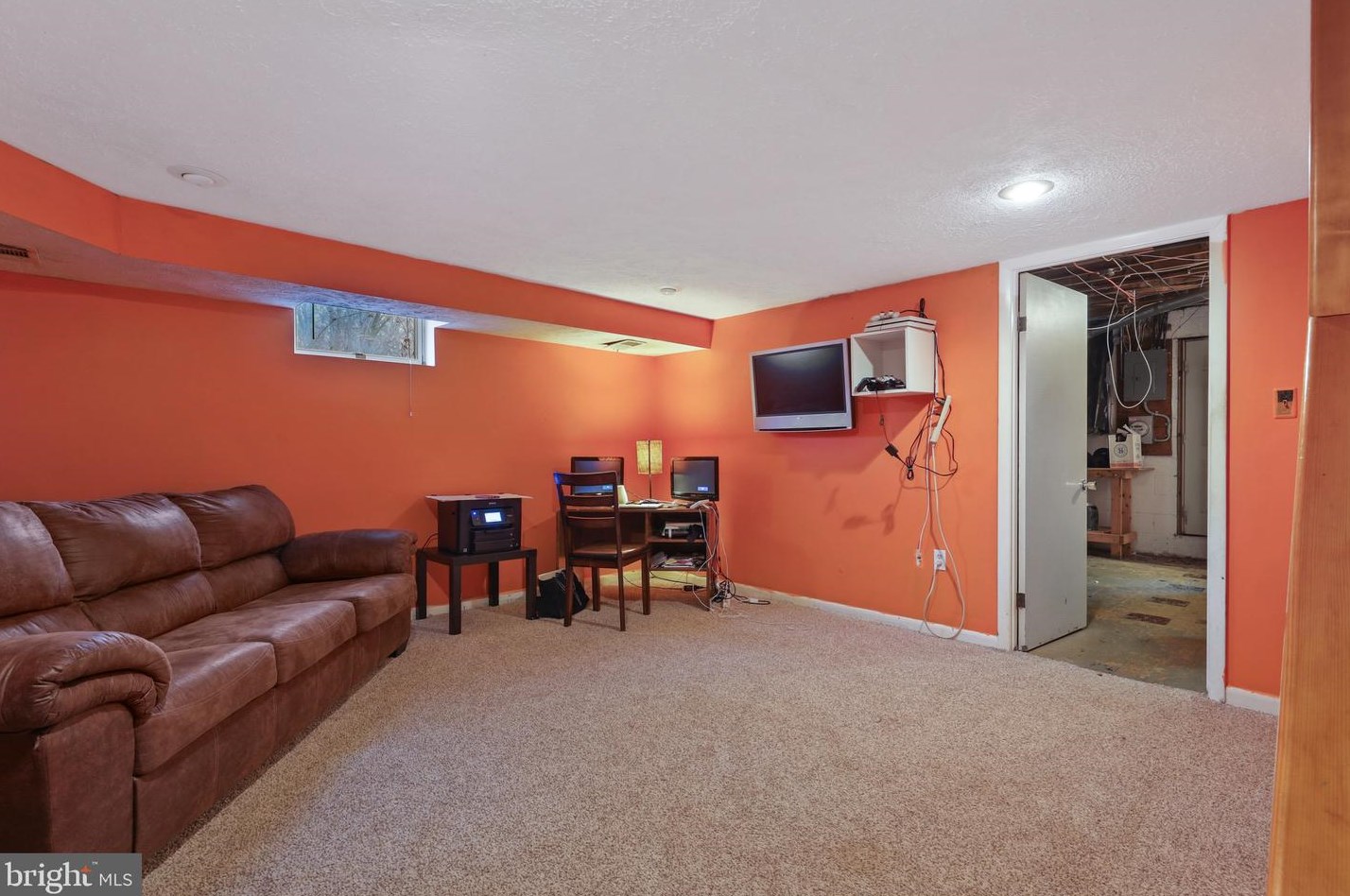 2100 Pitney Rd, Baltimore MD  21234-4924 exterior