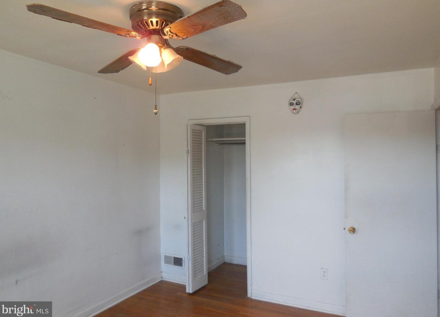 7304 Bridgewood Dr, Baltimore MD  21224-1913 exterior