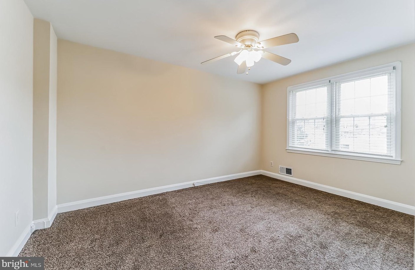 928 Radcliffe Rd, Baltimore MD  21204-2601 exterior
