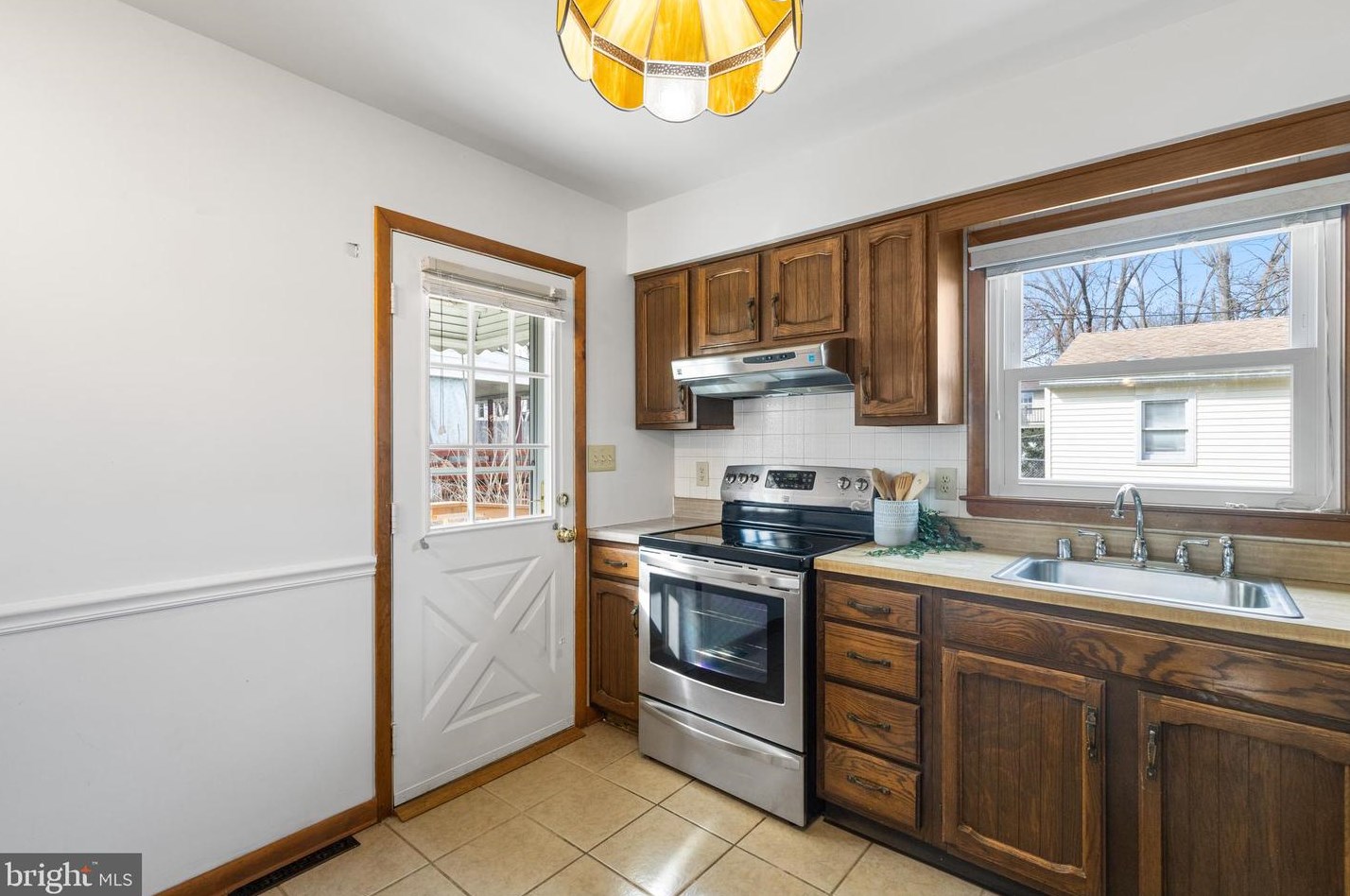 422 Lafayette Ave, Baltimore MD  21228-3226 exterior