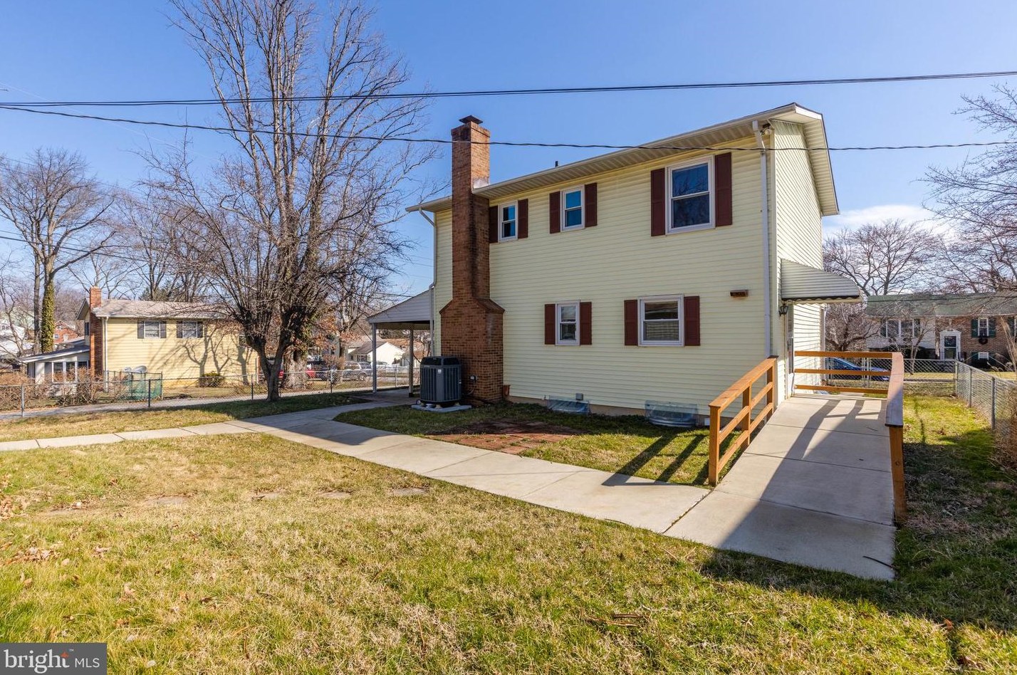 422 Lafayette Ave, Baltimore MD  21228-3226 exterior