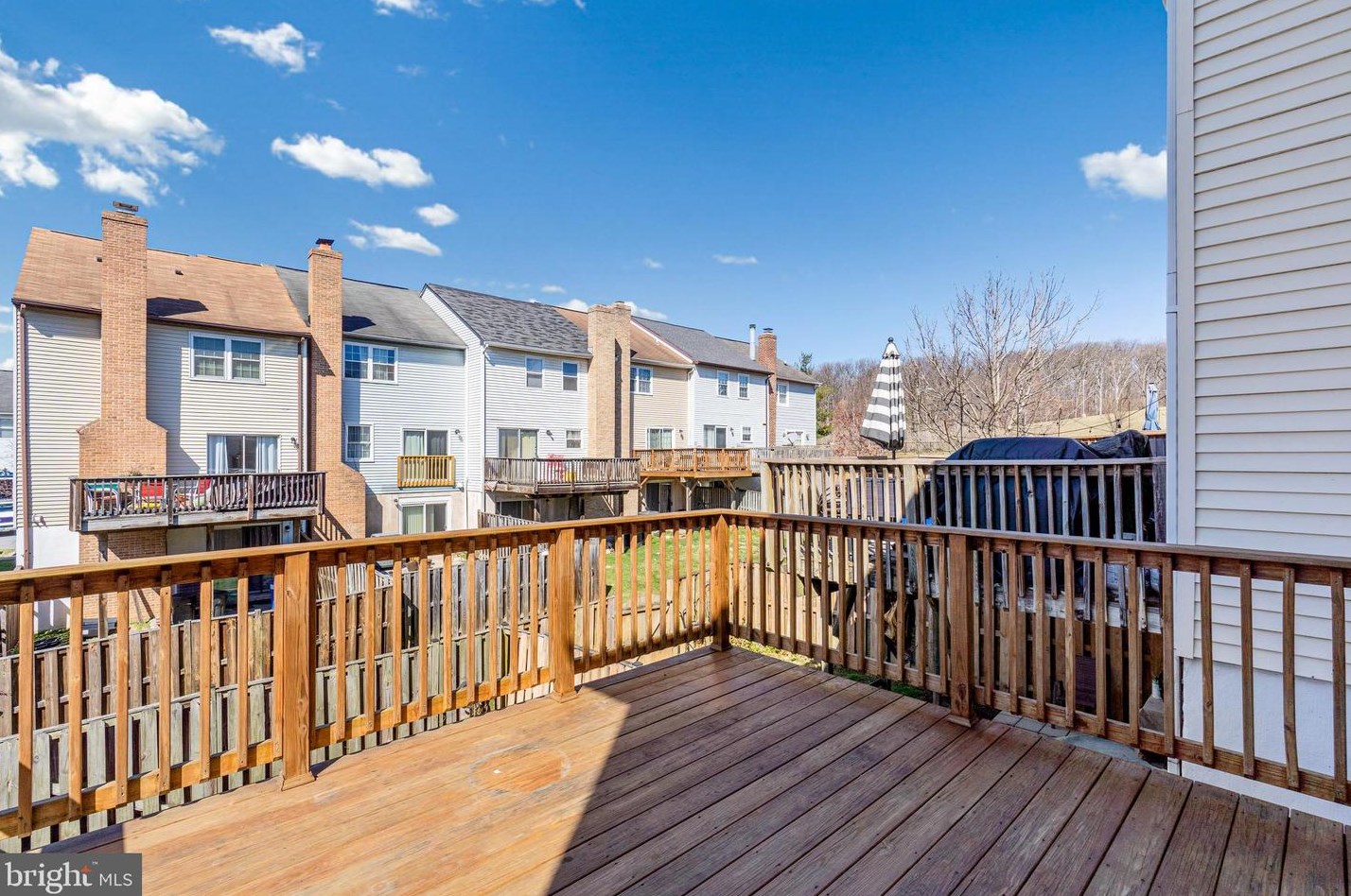 5712 Richardson Mews Sq, Baltimore MD  21227-4291 exterior