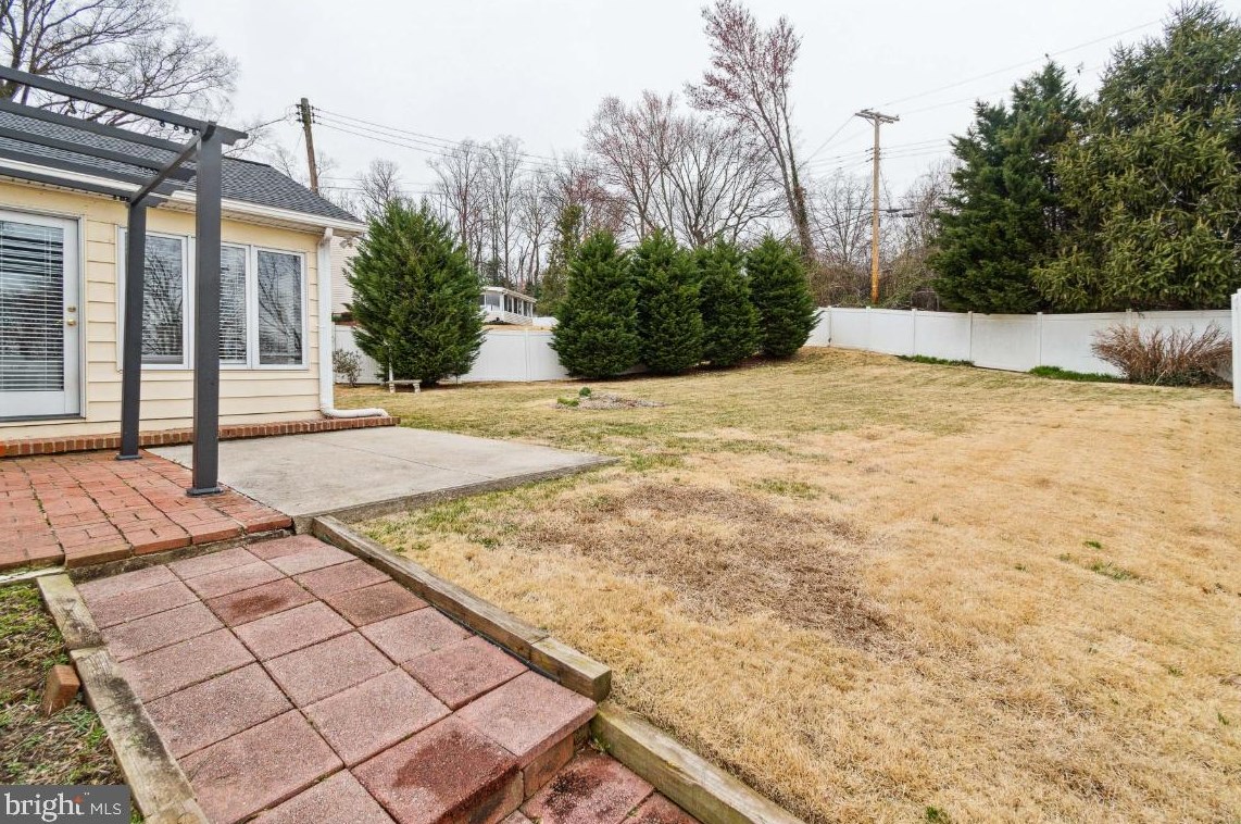1106 Plover Dr, Baltimore MD  21227-4338 exterior