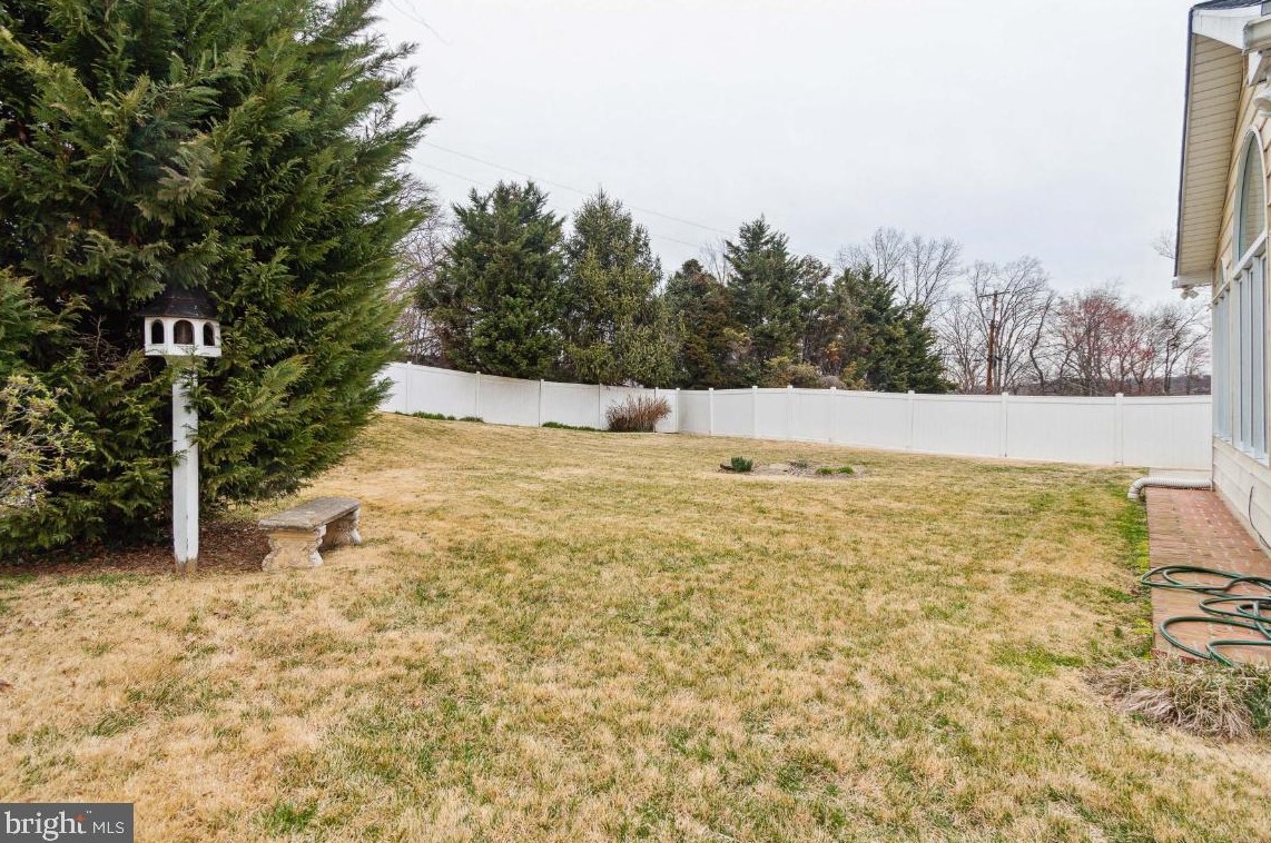1106 Plover Dr, Baltimore MD  21227-4338 exterior