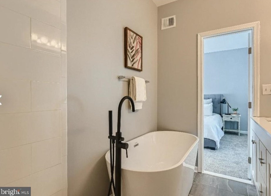 3315 Rolling Rd, Baltimore MD  21244-2044 exterior