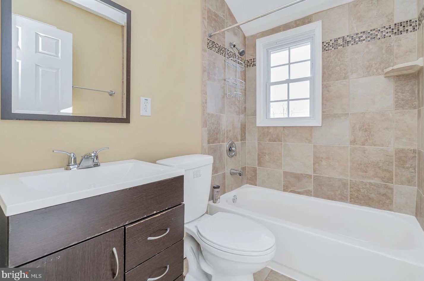 8204 Evergreen Dr, Baltimore MD  21234-5509 exterior