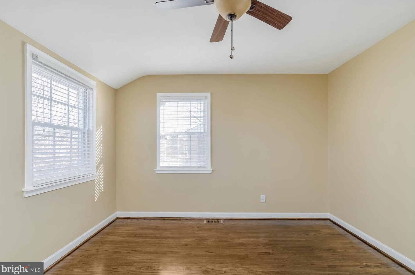 8204 Evergreen Dr, Baltimore MD  21234-5509 exterior