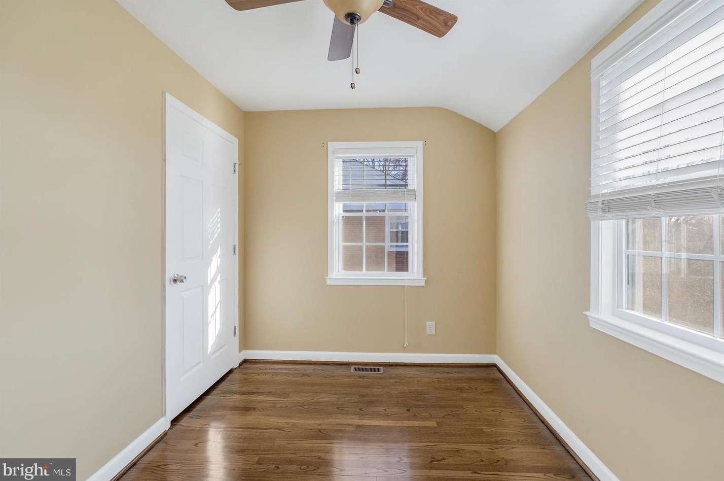 8204 Evergreen Dr, Baltimore MD  21234-5509 exterior