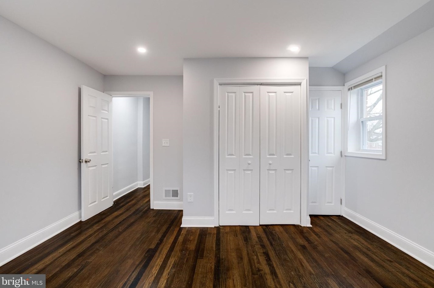8426 Oakleigh Rd, Baltimore MD  21234-3726 exterior