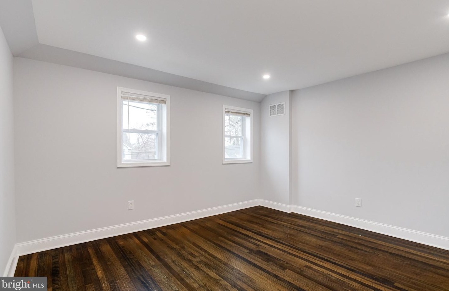 8426 Oakleigh Rd, Baltimore MD  21234-3726 exterior