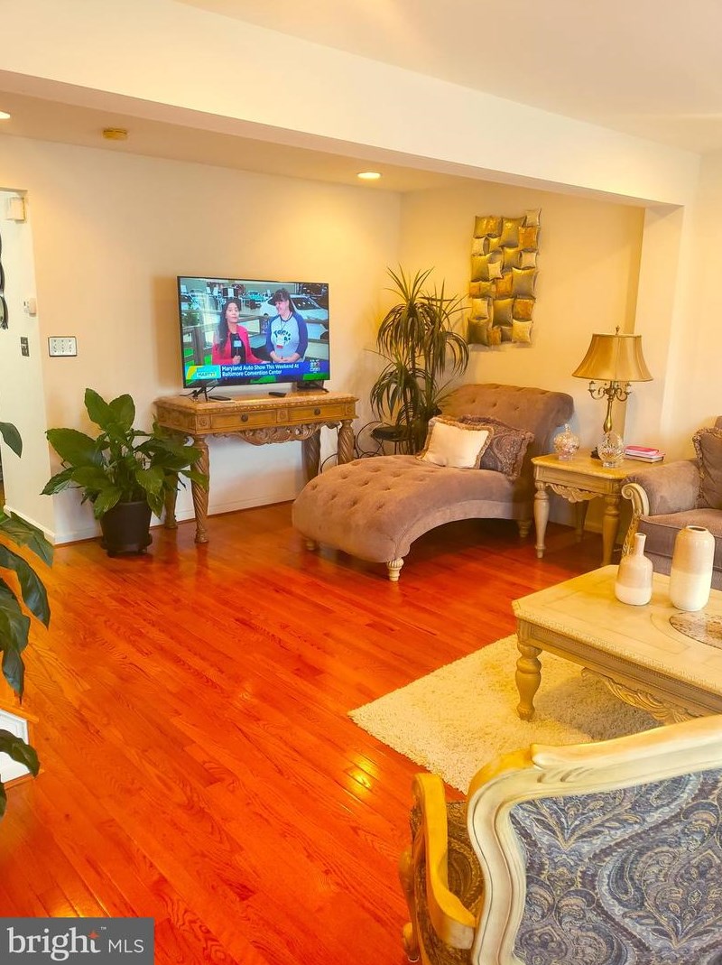 7307 Granite Woods Ct, Baltimore MD  21244-1655 exterior