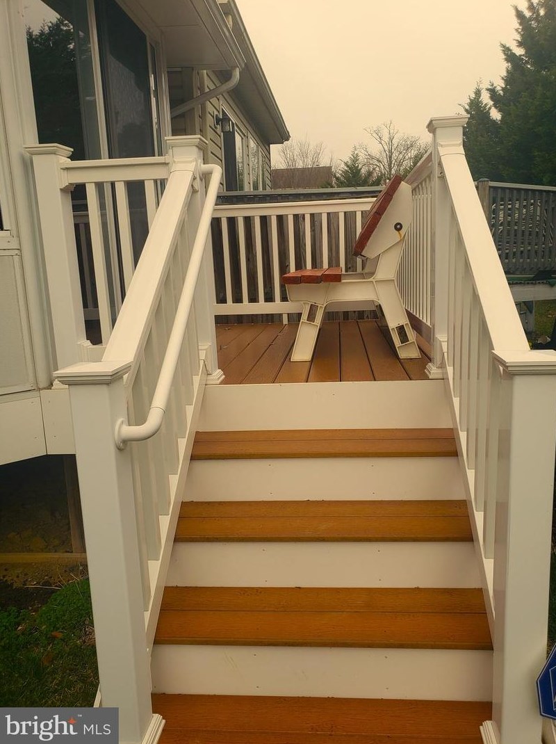 7307 Granite Woods Ct, Baltimore MD  21244-1655 exterior