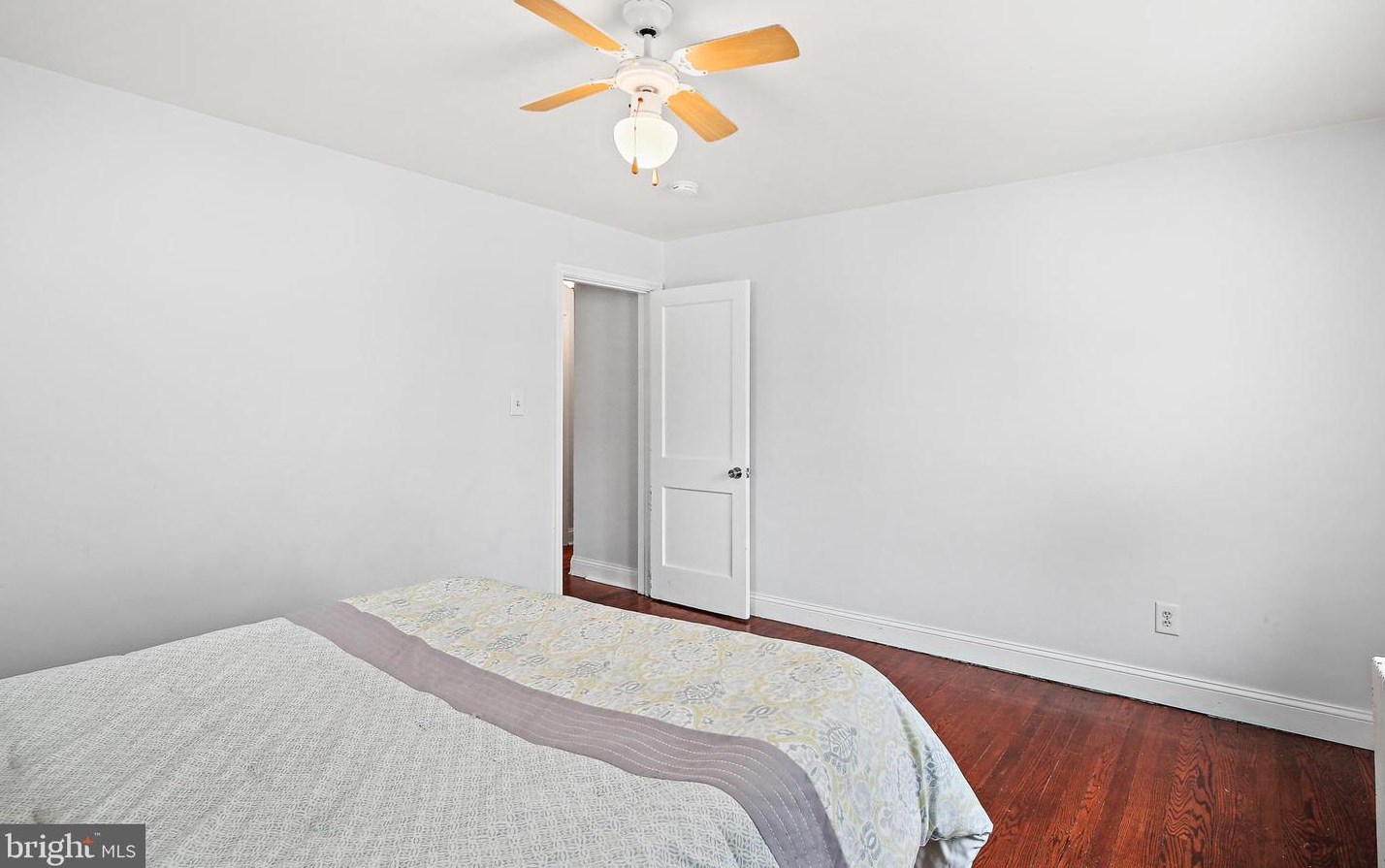 229 Beaumont Ave, Baltimore MD  21228-4308 exterior