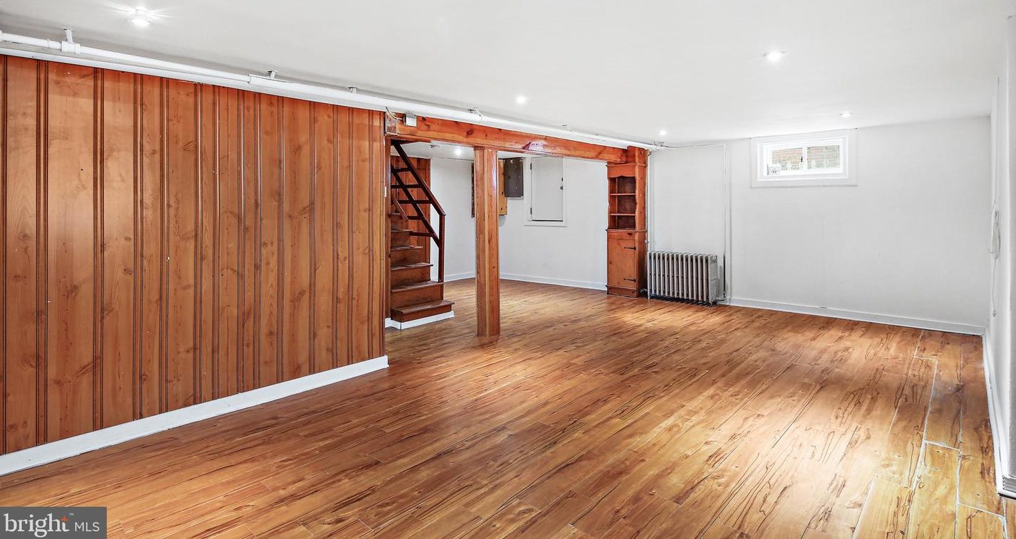 229 Beaumont Ave, Baltimore MD  21228-4308 exterior