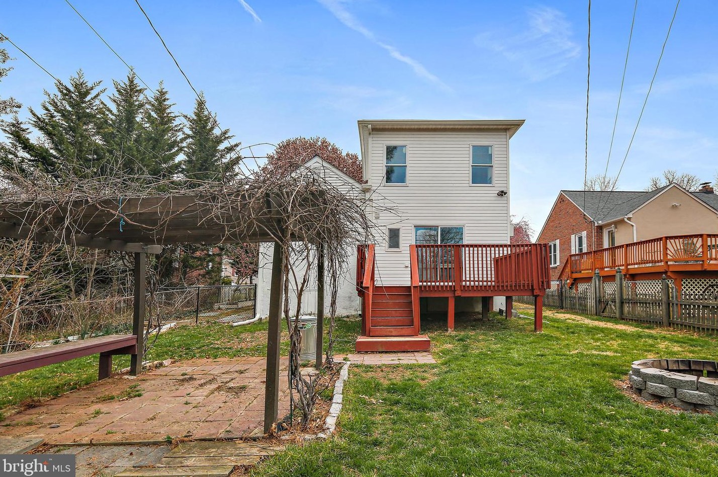 229 Beaumont Ave, Baltimore MD  21228-4308 exterior