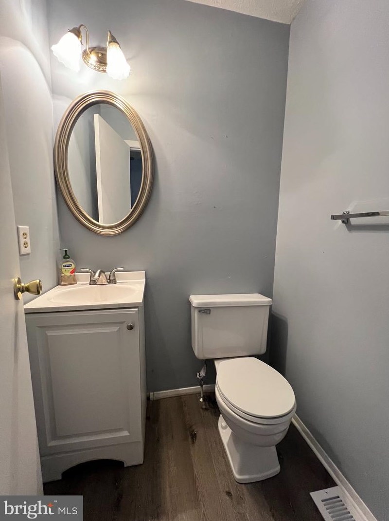 12 Hallview Ct, Baltimore MD  21236-4731 exterior