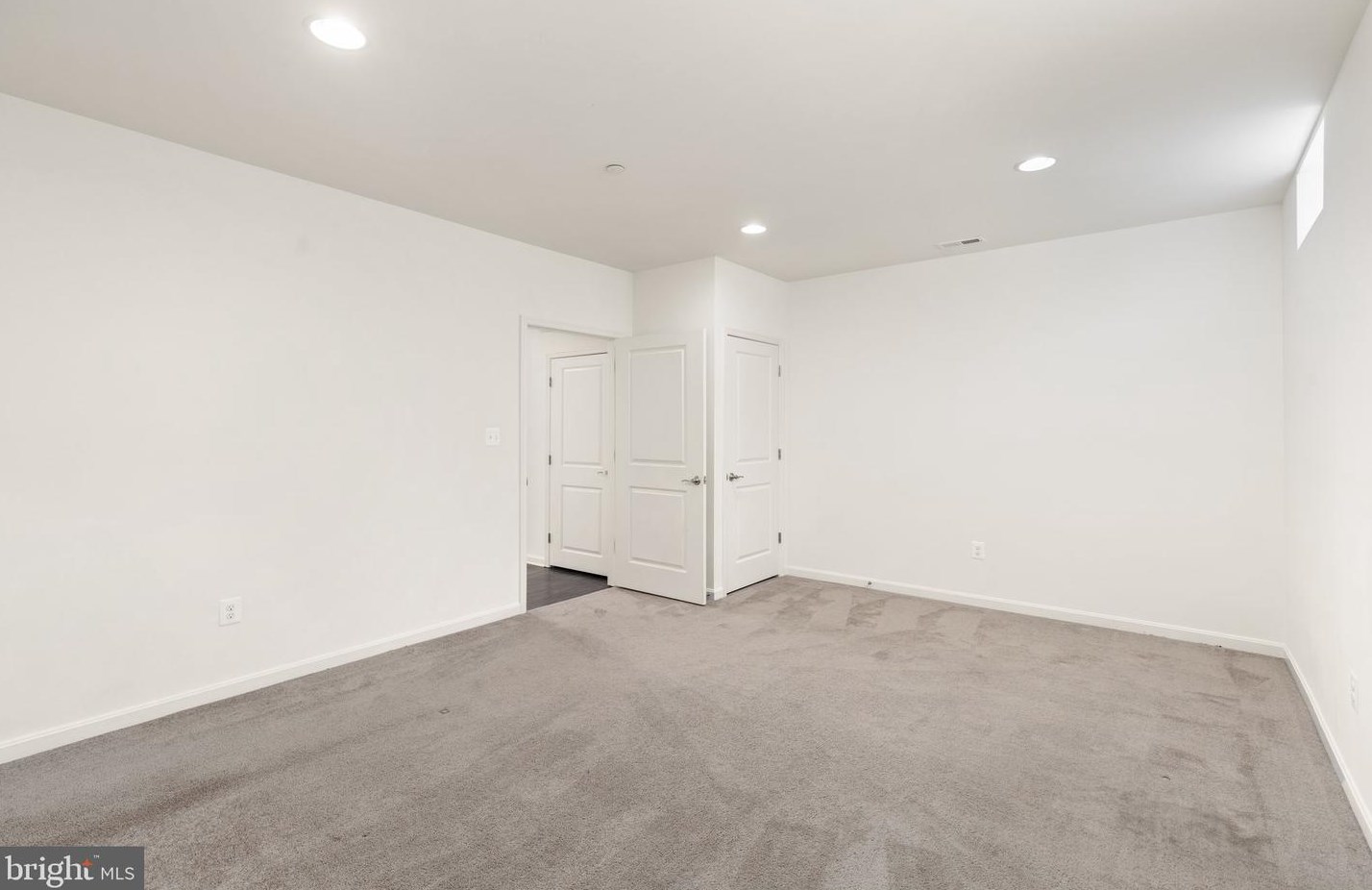 112 Ironwood Ct, Baltimore MD 21237 exterior