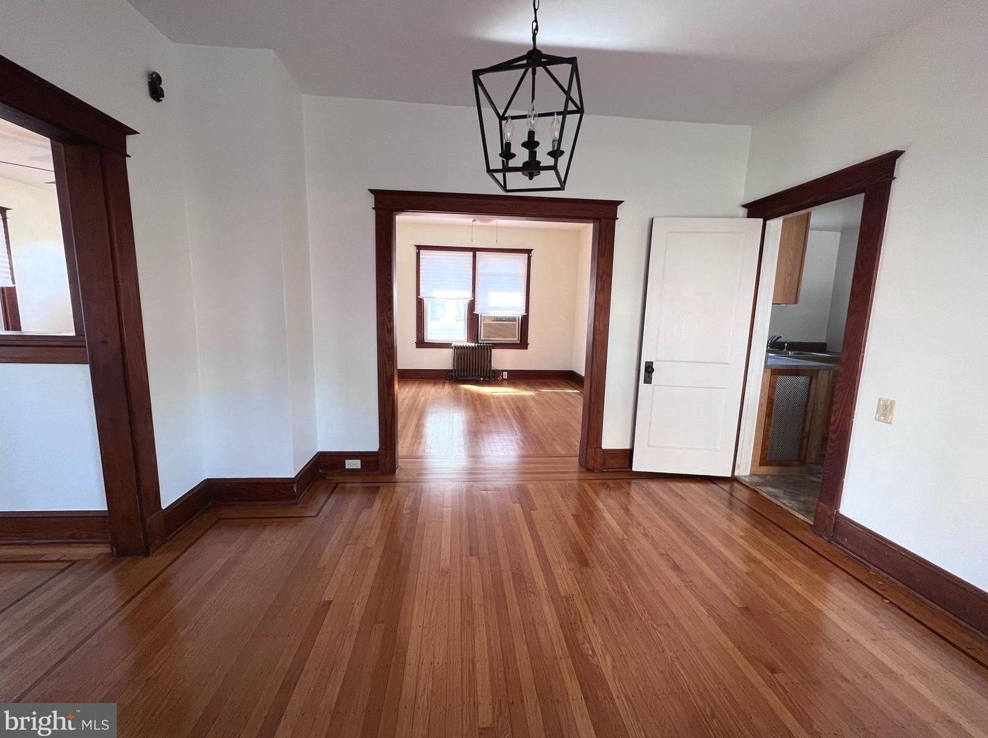614 Old Home Rd, Baltimore MD  21206-2142 exterior