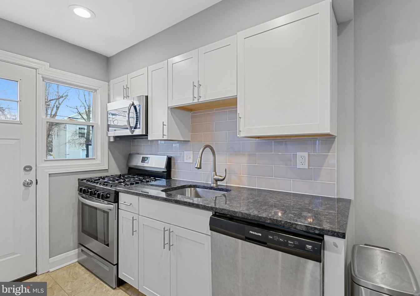 8414 Kavanagh Rd, Baltimore MD  21222-5625 exterior