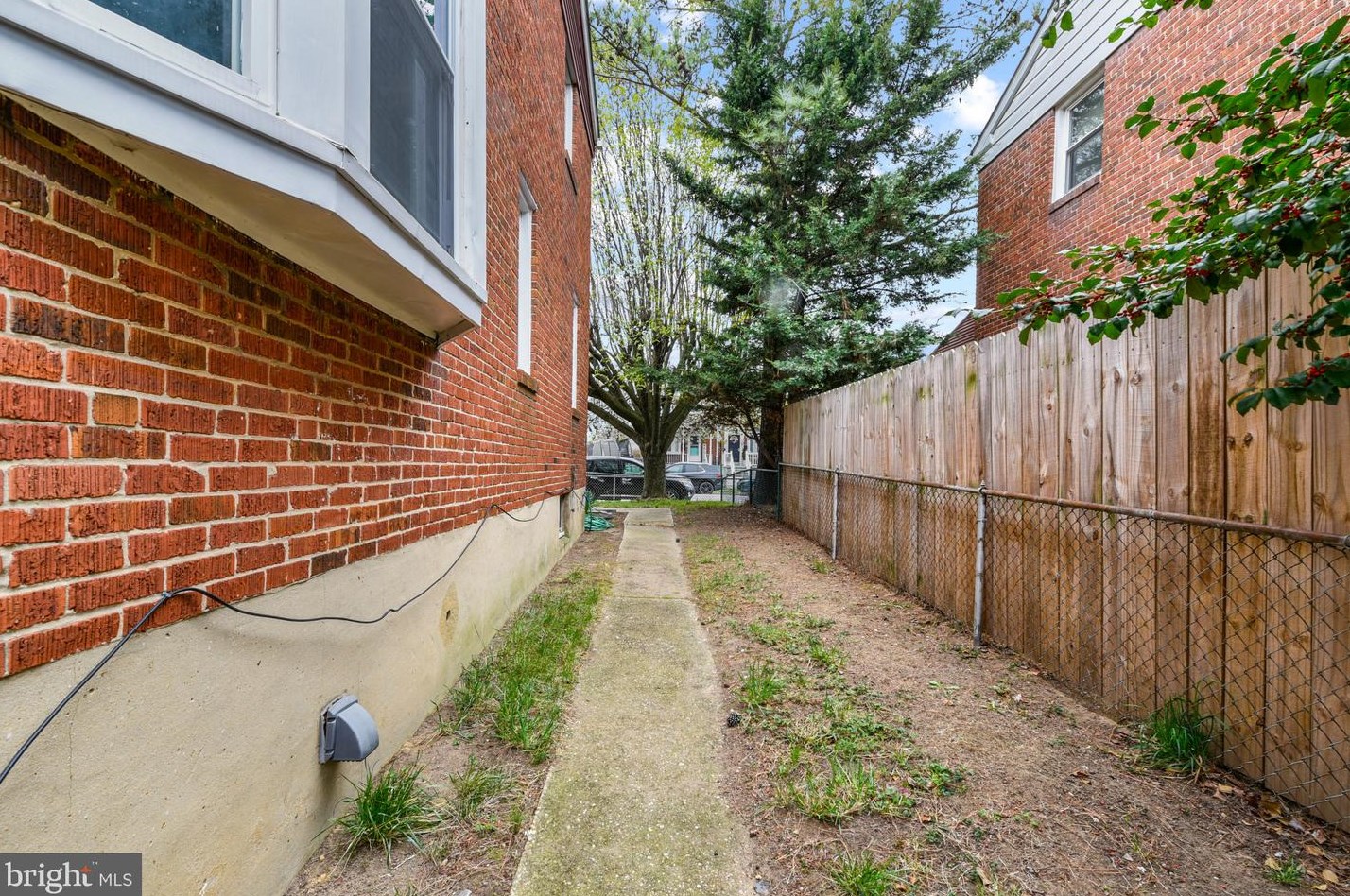 8414 Kavanagh Rd, Baltimore MD  21222-5625 exterior