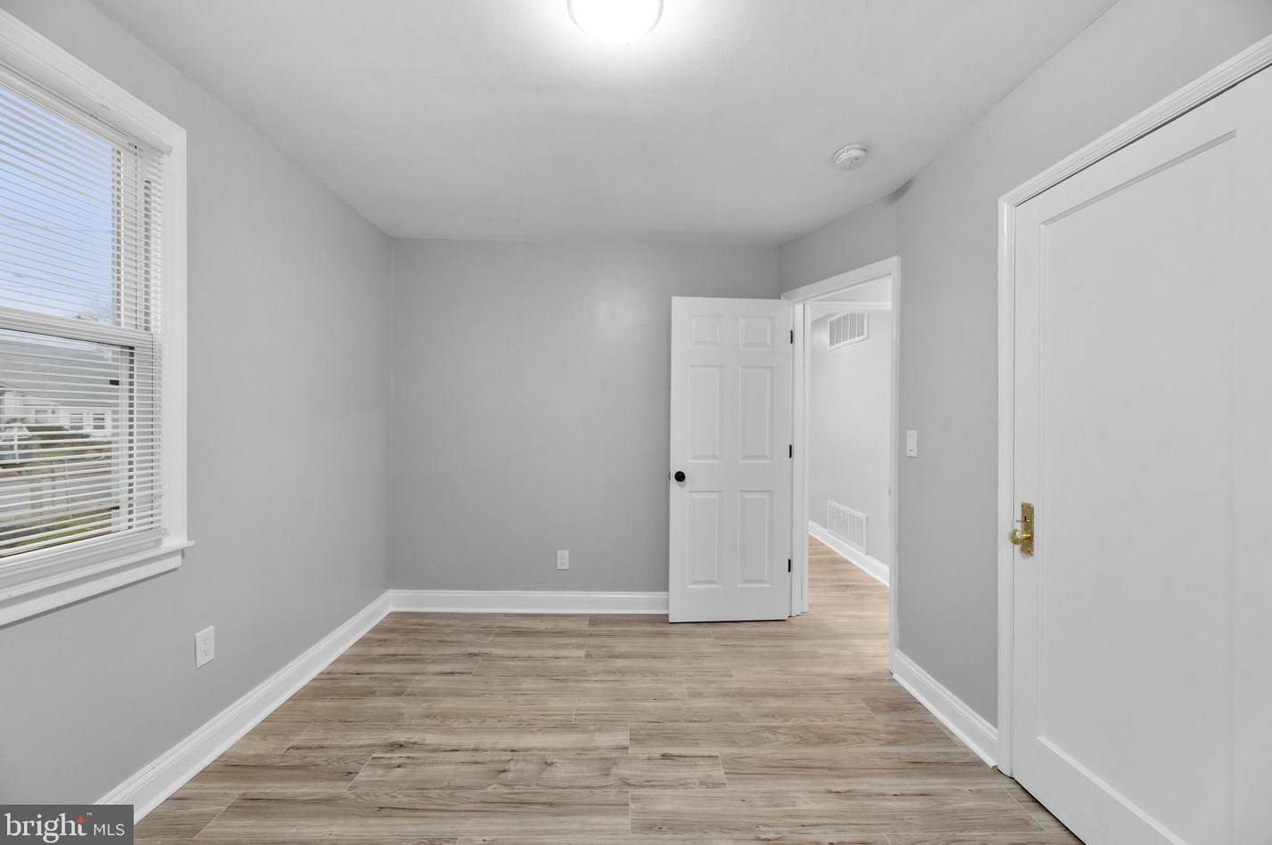 8203 Northview Rd, Baltimore MD  21222-6024 exterior