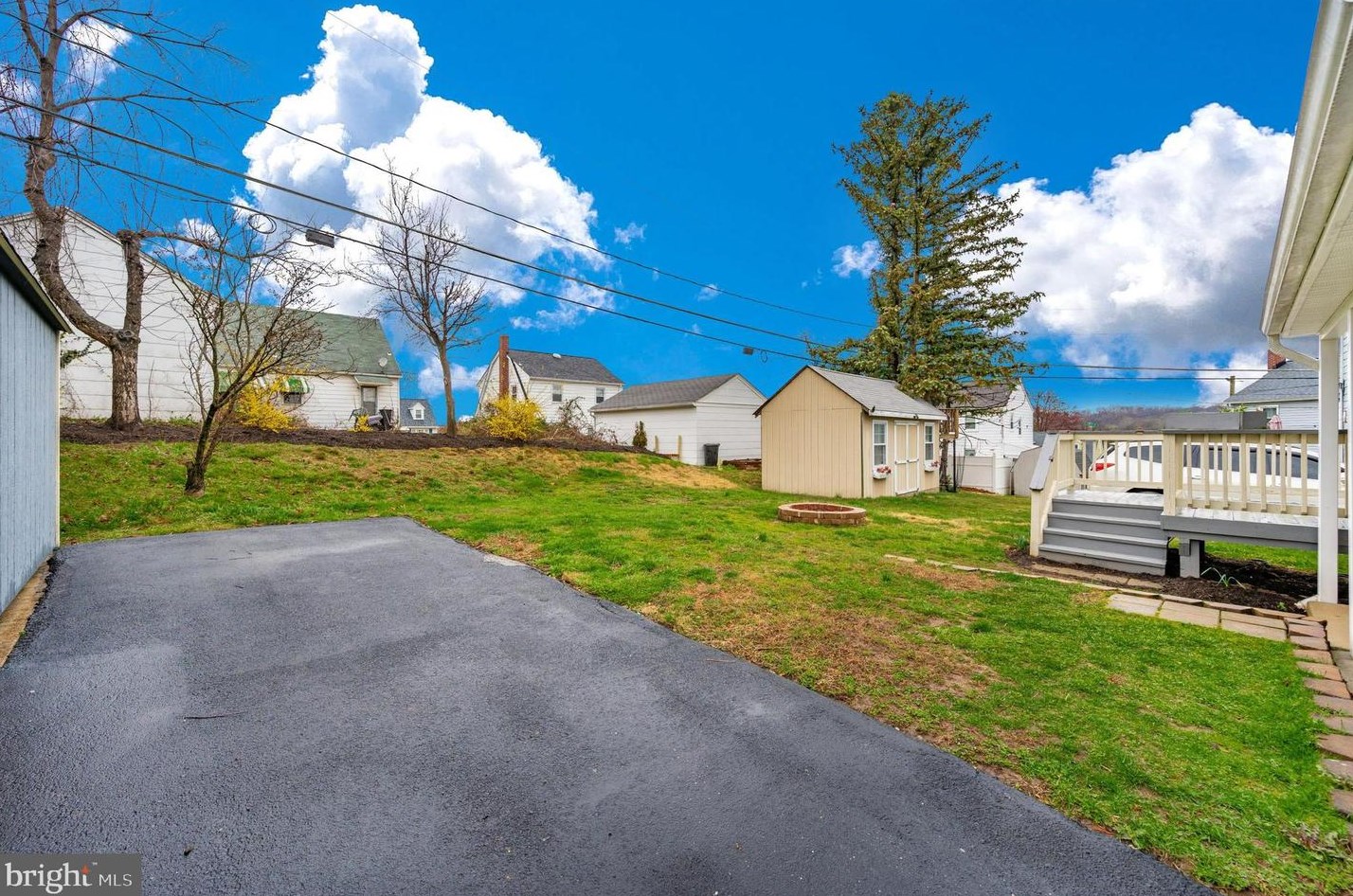 1248 Elm Rd, Baltimore MD  21227-3939 exterior