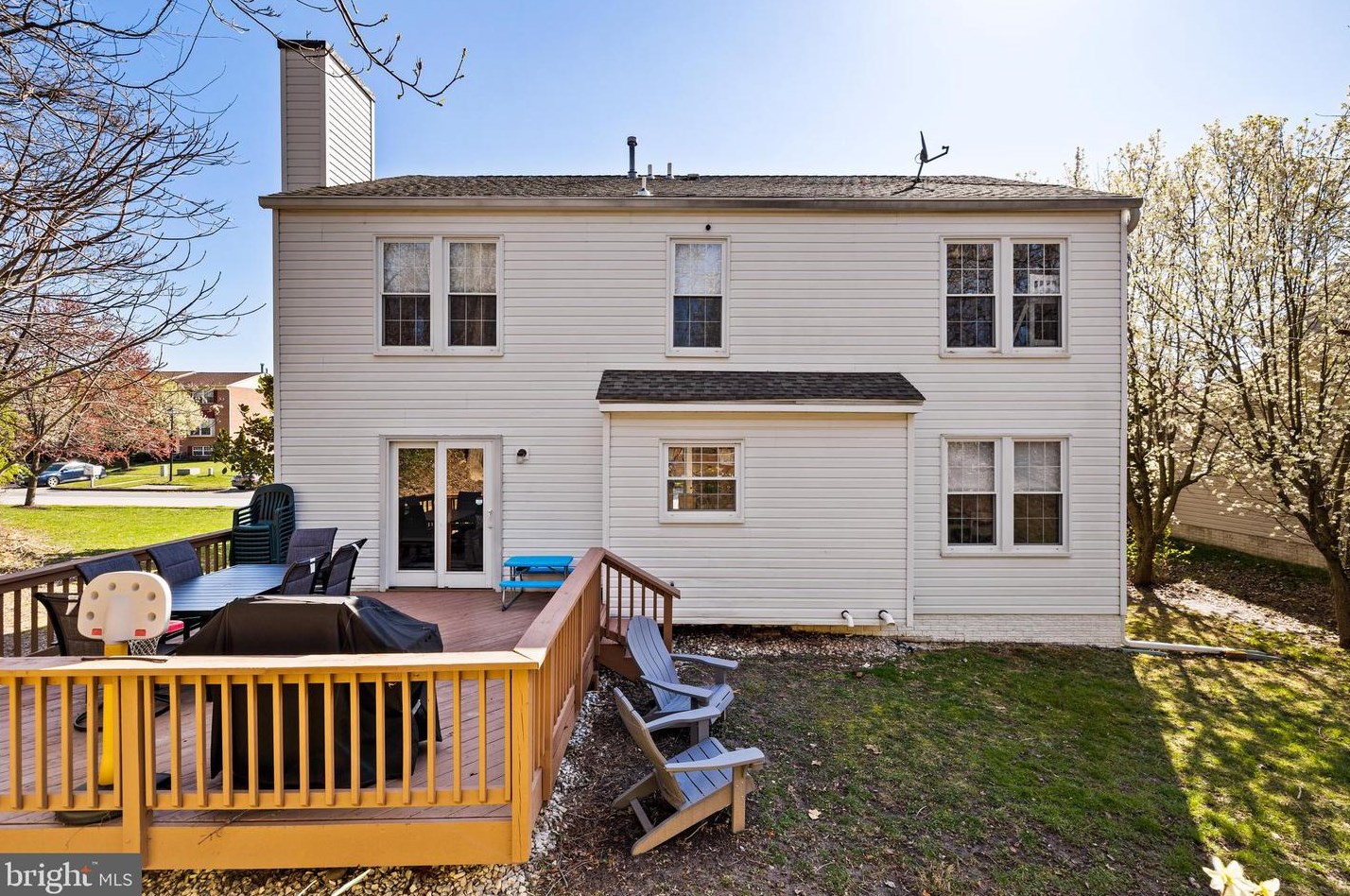 9318 Hines Estates Dr, Baltimore MD  21234-1319 exterior