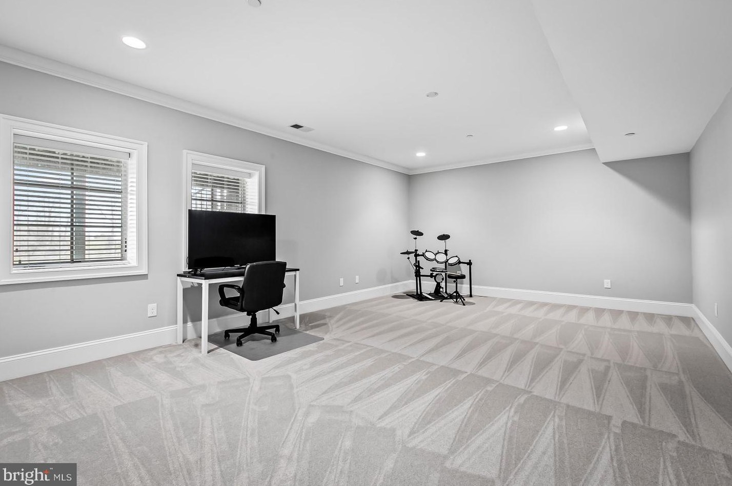 2950 Woodvalley Dr, Baltimore MD  21208-1966 exterior
