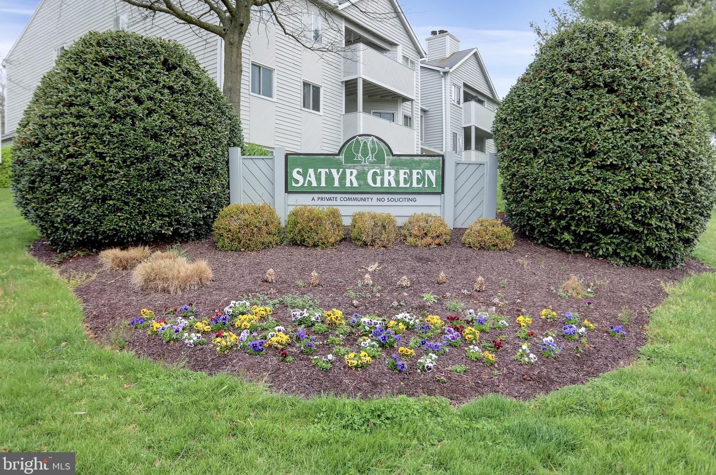 2212 Lowells Glen Rd, Baltimore MD  21234-2348 exterior