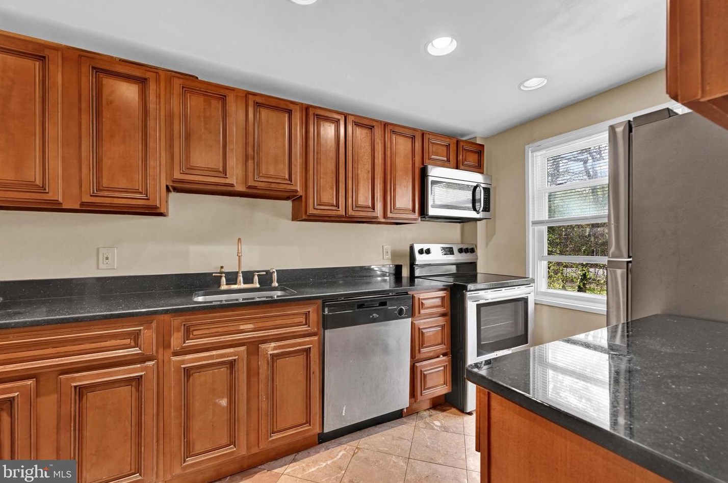 6402 Falkirk Rd, Baltimore MD 21239-1719 exterior