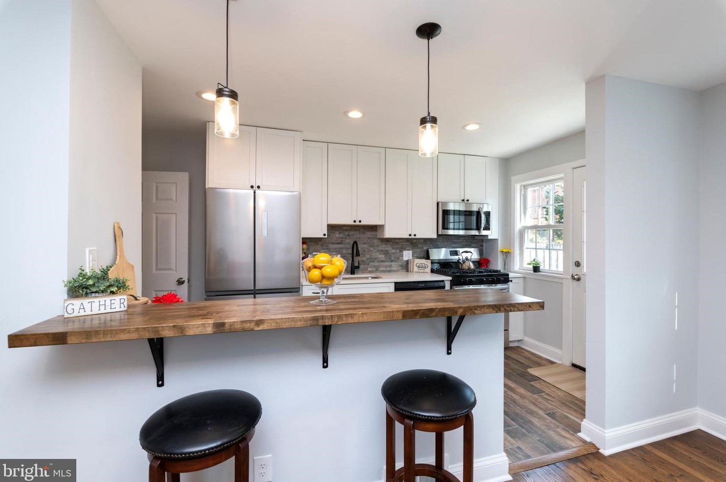 139 Regester Ave, Baltimore MD  21212-1539 exterior