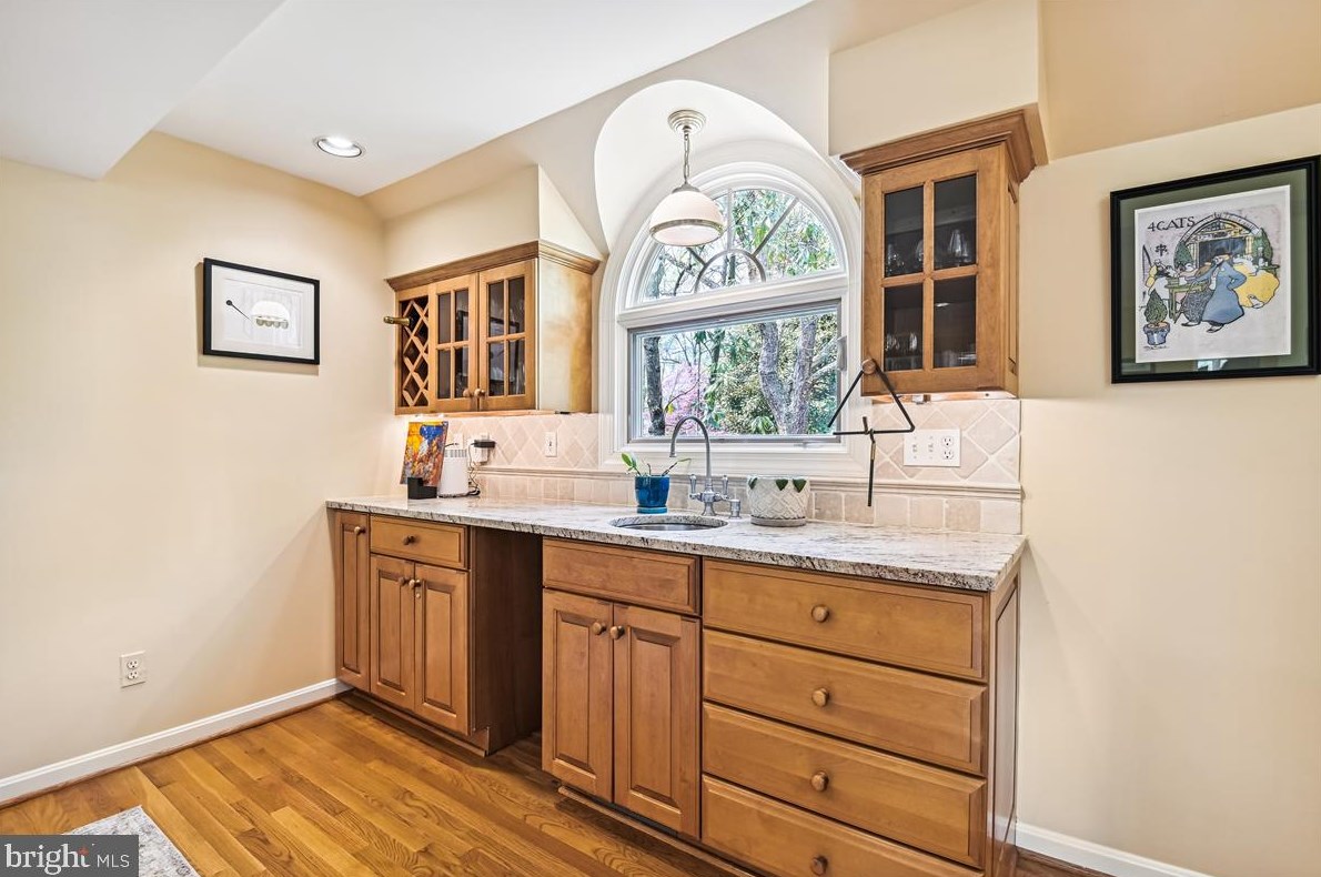 19 Roland Ct, Baltimore MD 21204-3550 exterior