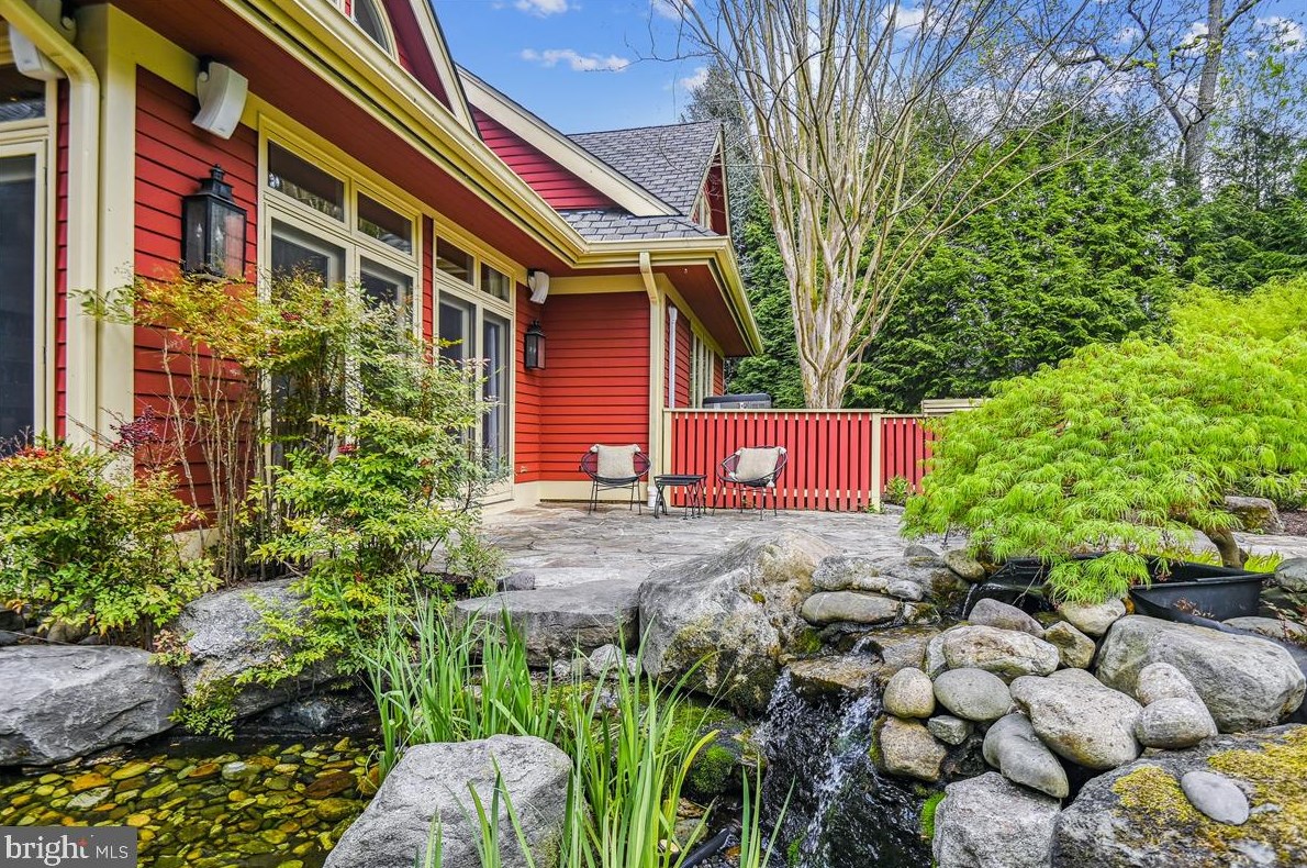 19 Roland Ct, Baltimore MD 21204-3550 exterior