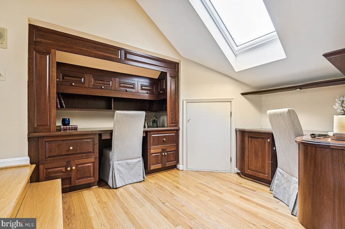 19 Roland Ct, Baltimore MD 21204-3550 exterior