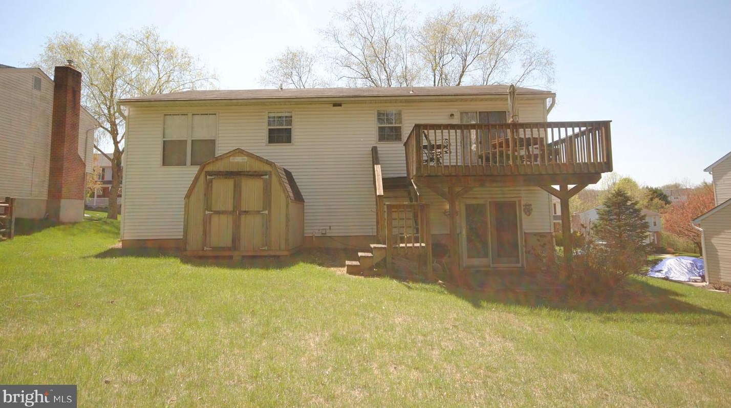 9718 Hickoryhurst Dr, Baltimore MD  21236-4813 exterior