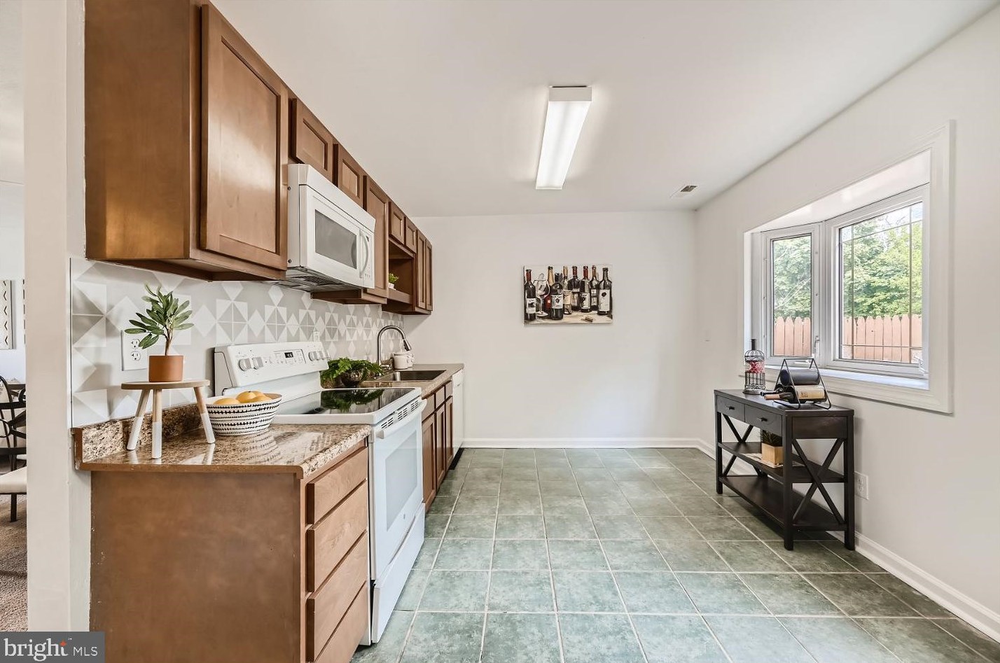 13 Holcumb Ct, Baltimore MD  21220-3642 exterior