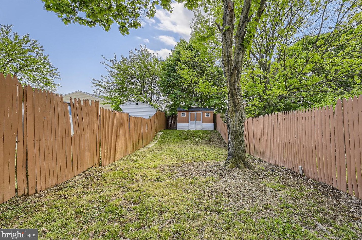 13 Holcumb Ct, Baltimore MD  21220-3642 exterior