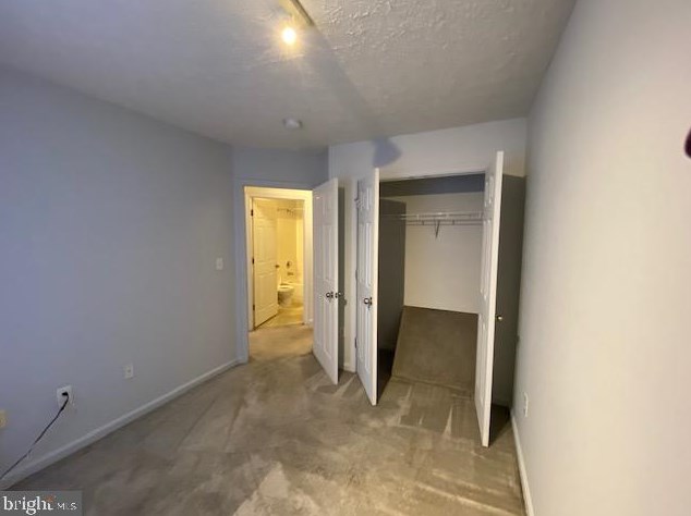 2096 Streamway Ct, Baltimore MD  21207-6084 exterior