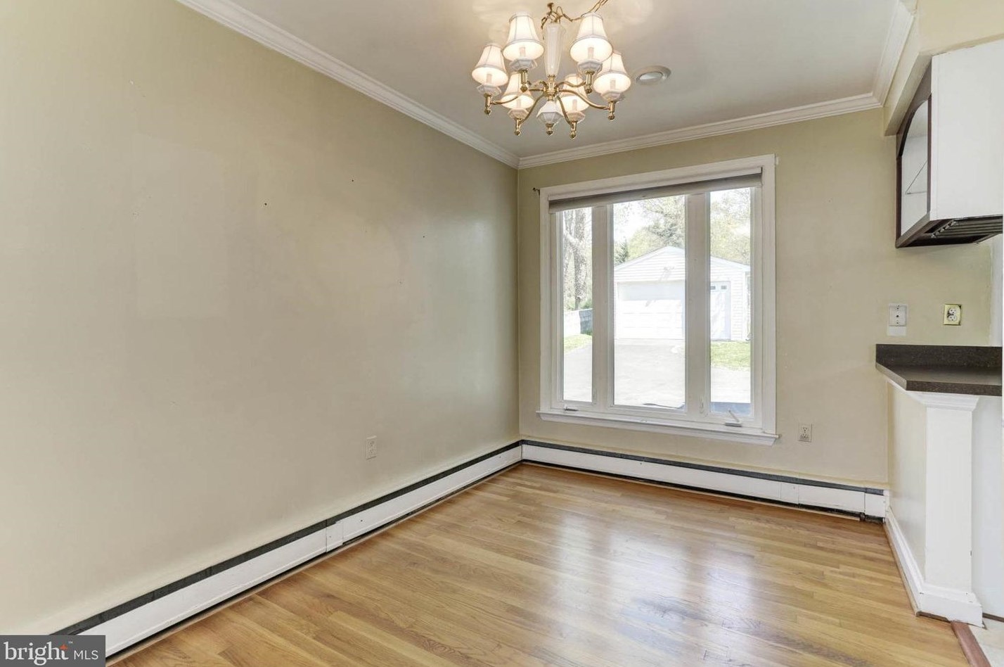 5 Maple Ave, Baltimore MD  21206-1108 exterior