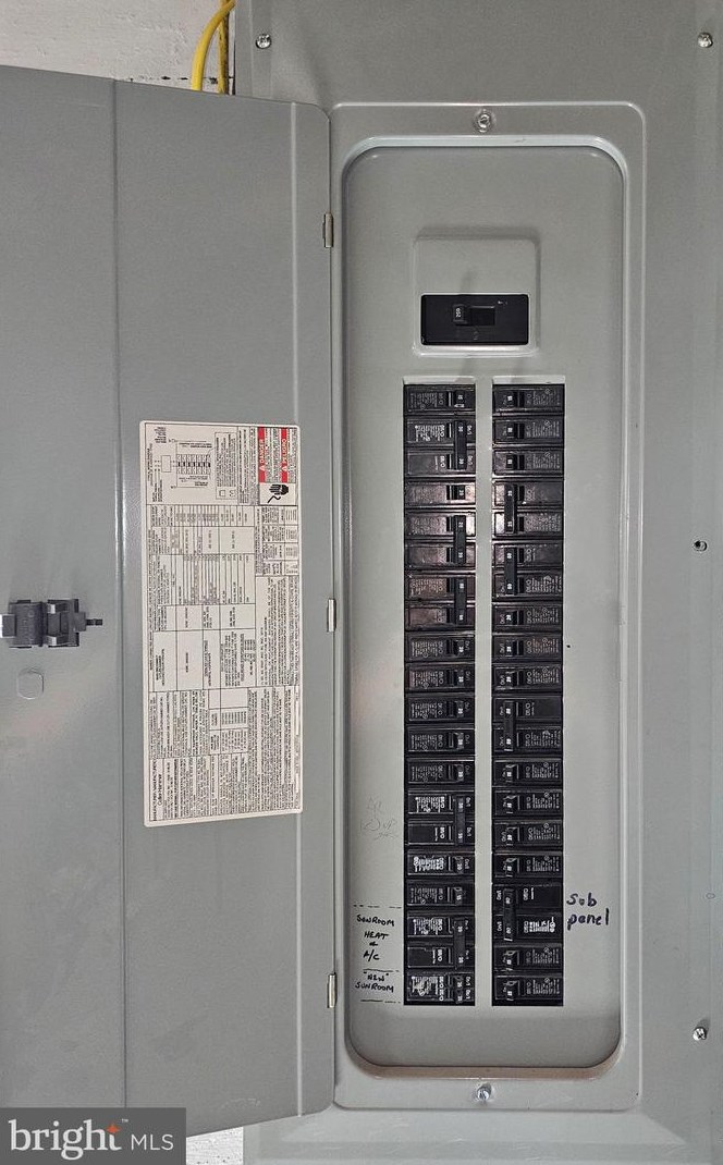 2521 Old Frederick Rd, Baltimore MD  21228-5423 exterior