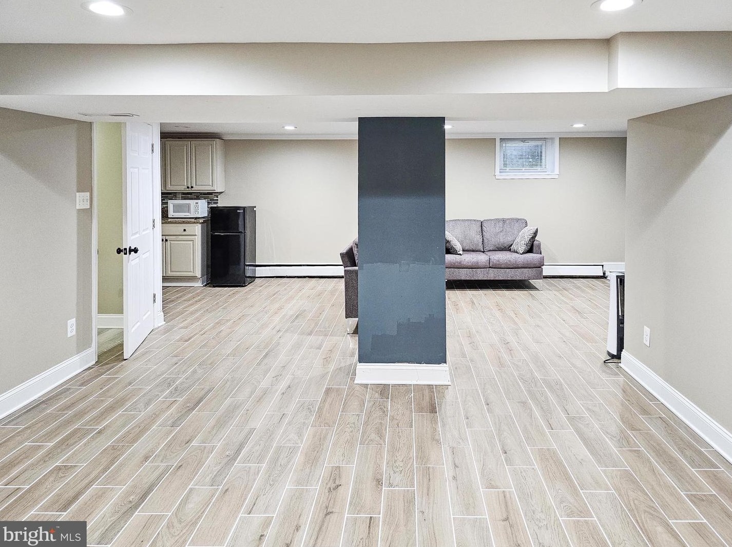 2521 Old Frederick Rd, Baltimore MD  21228-5423 exterior