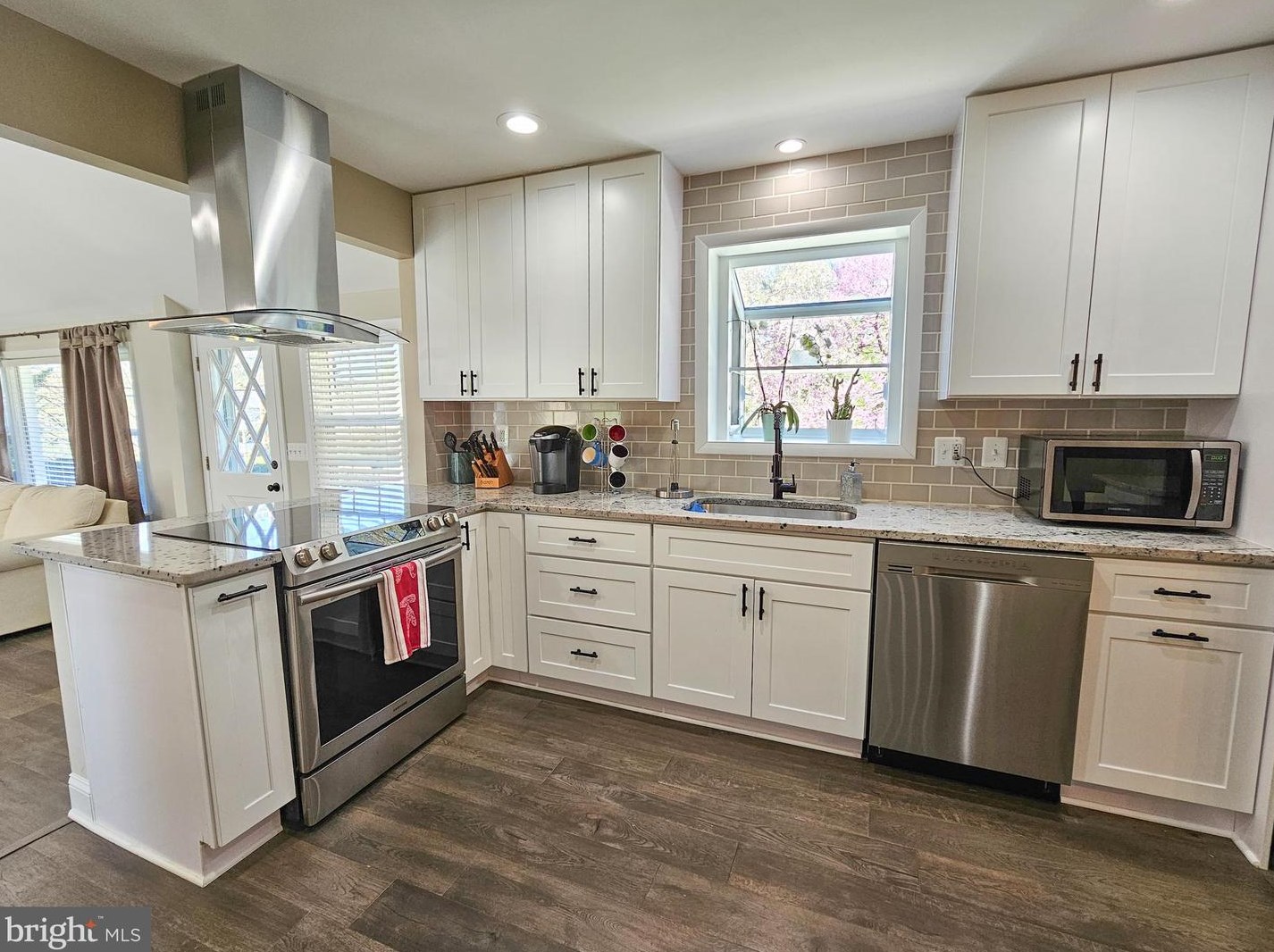 2521 Old Frederick Rd, Baltimore MD  21228-5423 exterior